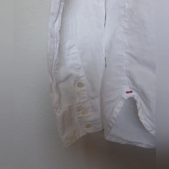 NWT XiRENA Kayde Shirt in white. Size XS - Picture 5 of 6